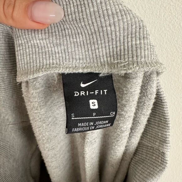 Nike Yoga Women's Flow Hyper Mid Rise 7/8 Sweat Pants Gray DB4480-141 SMALL - Picture 7 of 8